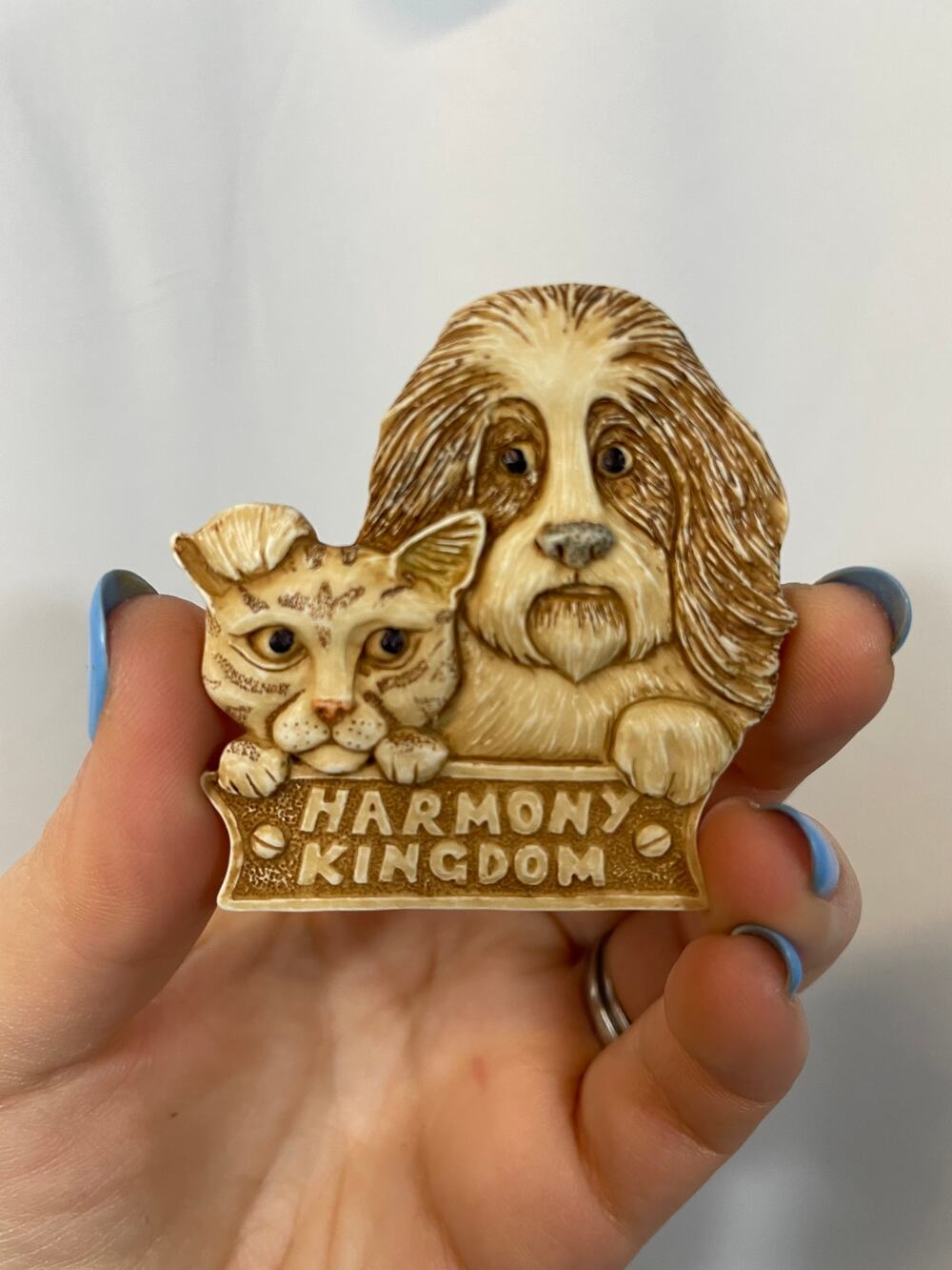 Harmony Kingdom Royal Watch Club Gift Dog & Cat Pin 2003 2" x 2.5"